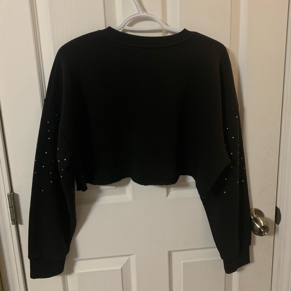 2 cropped tops for $20 - Picture 2 of 4